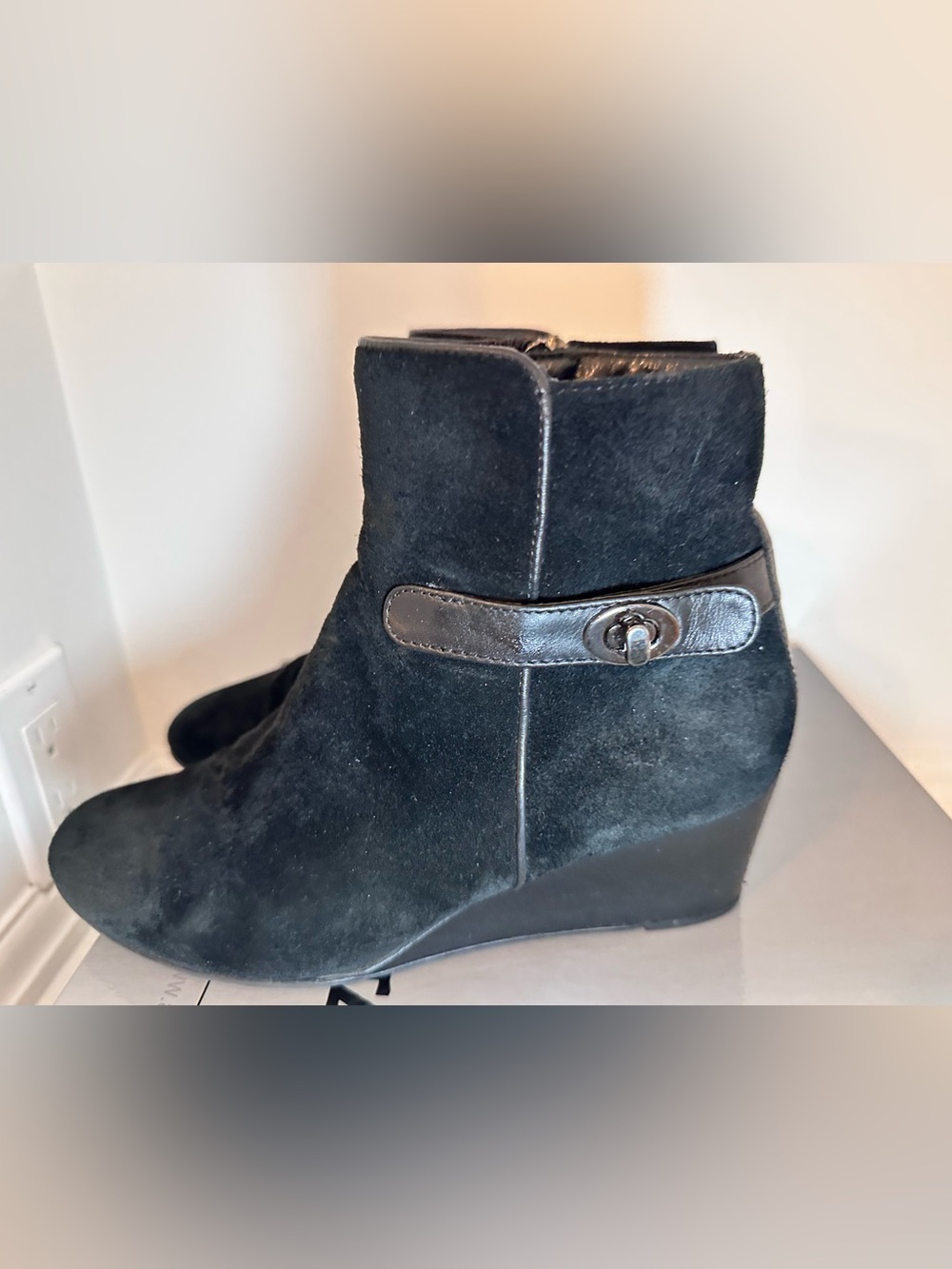 Aquatalia Julianna Wedge Waterproof Suede Black Ankle Boots Size 8